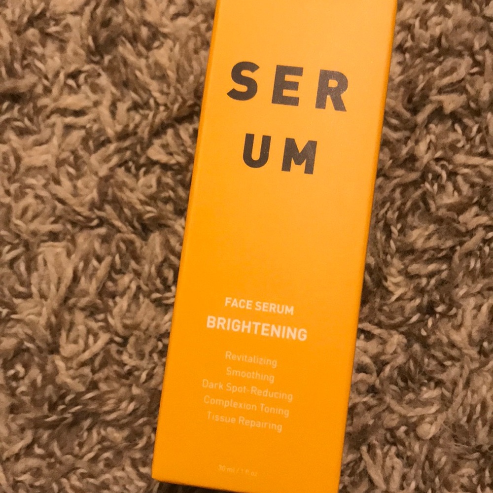 New in box - brightening face serum